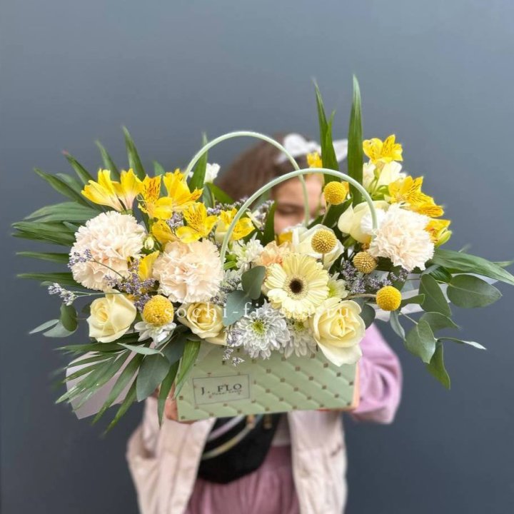 Сумочка с розами "Эпиа" в Ульяновске