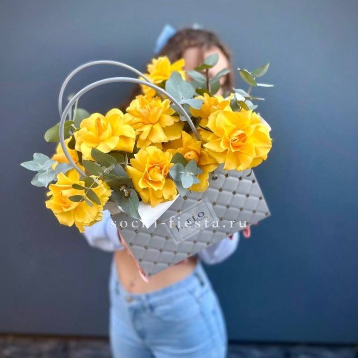 Сумочка с розами "Эдель" в Ульяновске