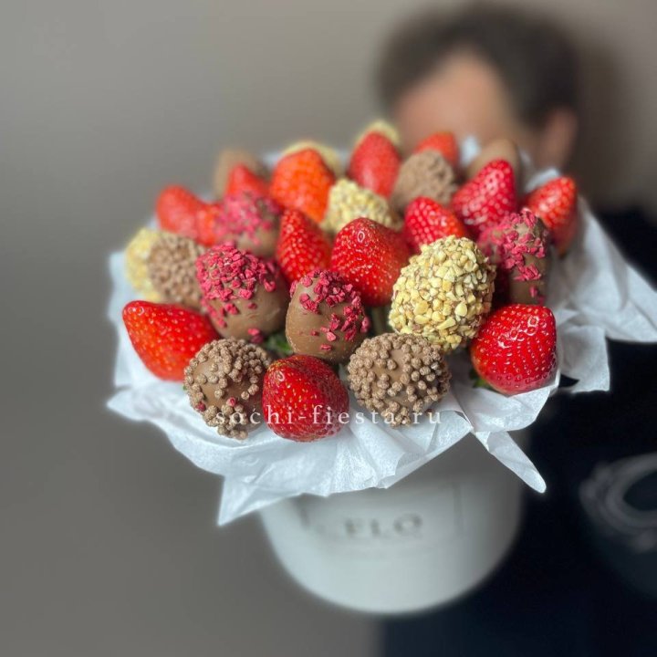 Клубника в боксе 30 ягод в Ульяновске