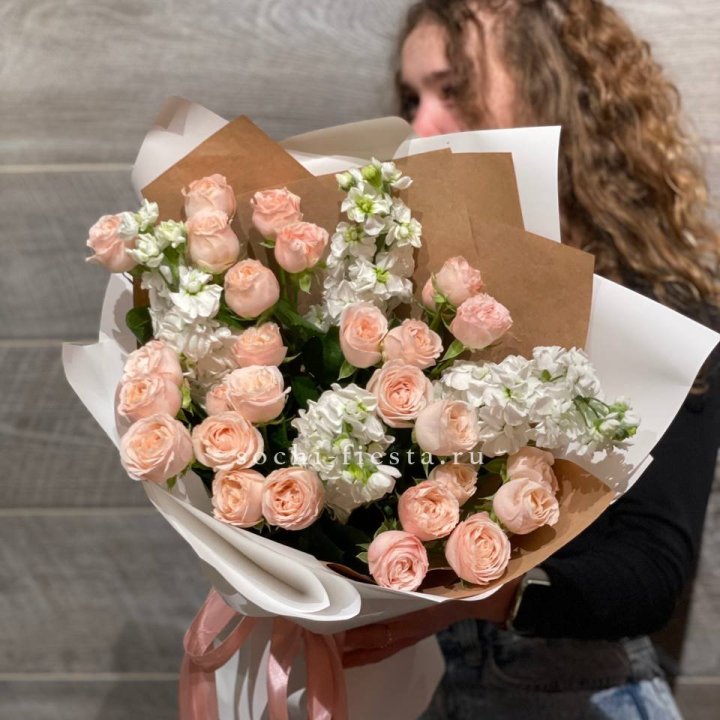 Букет бомбасти и маттиола в Ульяновске