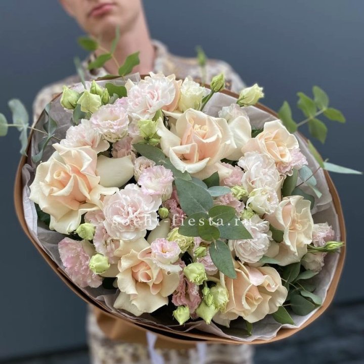  Букет кремовых роз "Мокко" в Ульяновске