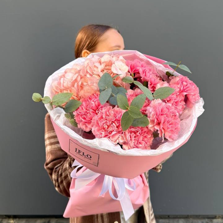 Дуо диантусы и гортензия в Ульяновске