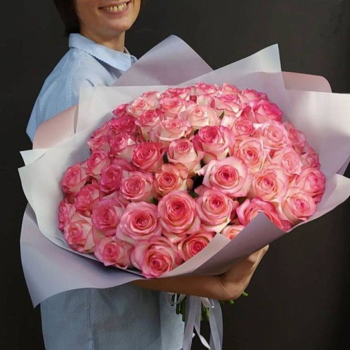 101 роза Джумилия в оформлении  в Ульяновске