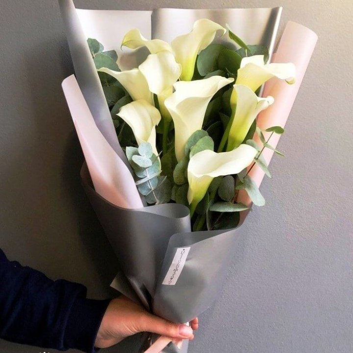 Каллы с эвкалиптом в Ульяновске