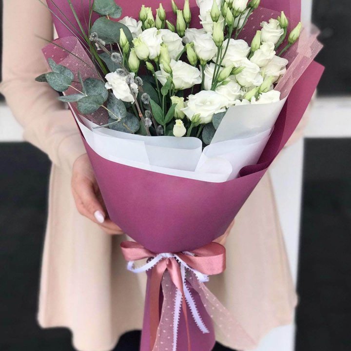 Эустомы с эвкалиптом в Ульяновске