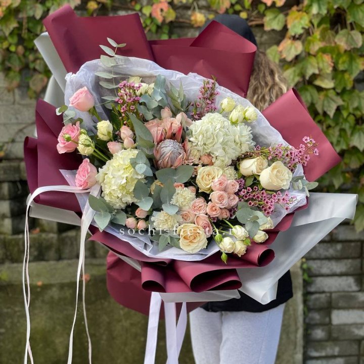 Авторский букет с протеей №1 в Ульяновске