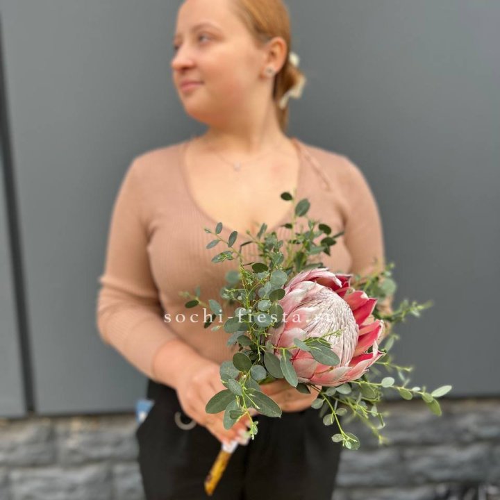 Свадебный букет "Протея" в Ульяновске