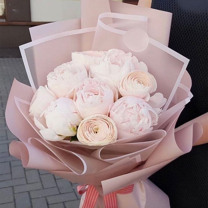 Пионы и ранункулюсы в Ульяновске