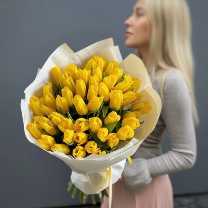 51 желтый тюльпан в Ульяновске