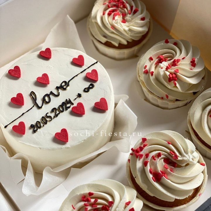 Капкейки и бенто-торт "Любимые" в Ульяновске