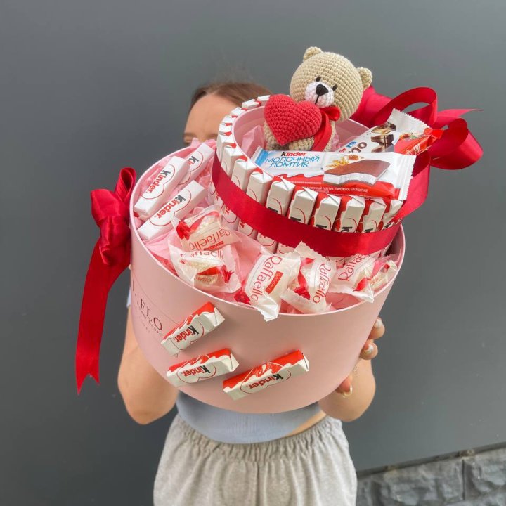 Бокс киндерами и раффаэлло 2 в Ульяновске