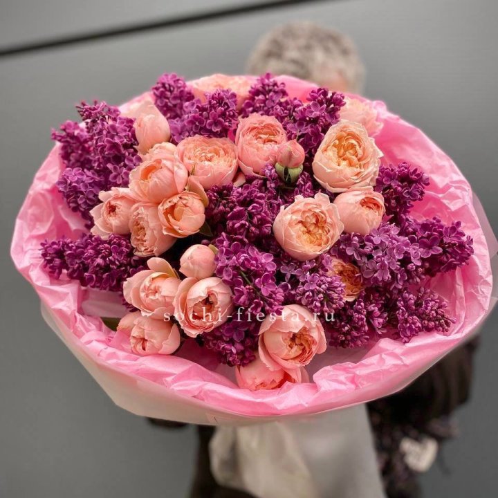  Дуо букет из кустовых роз и сирени в Ульяновске