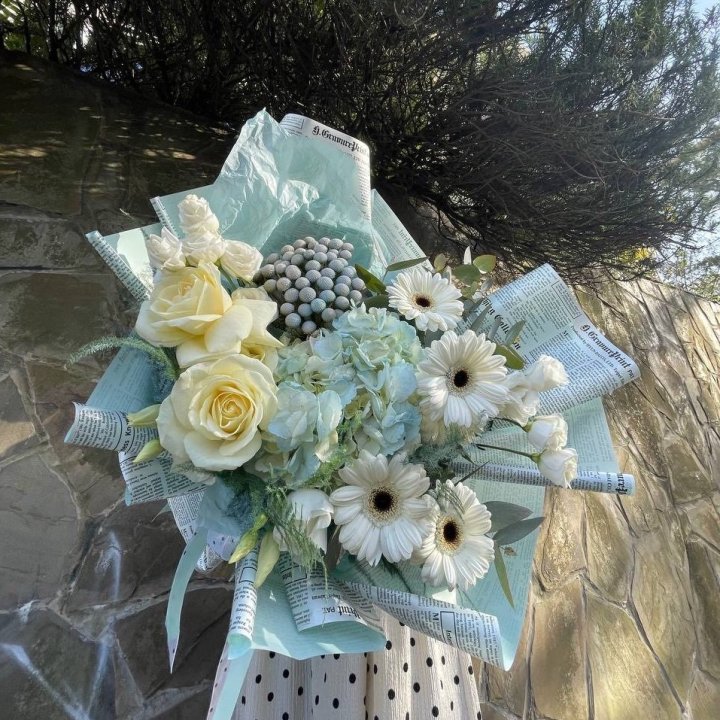 Дизайнерский букет "Линдж-блю" в Ульяновске