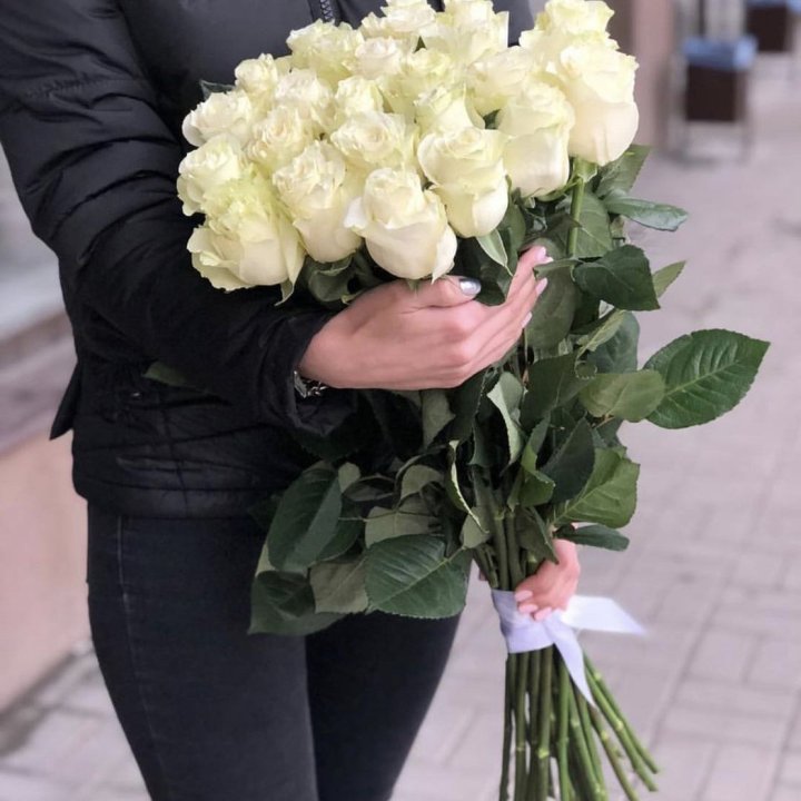 Голландские розы белые в Ульяновске