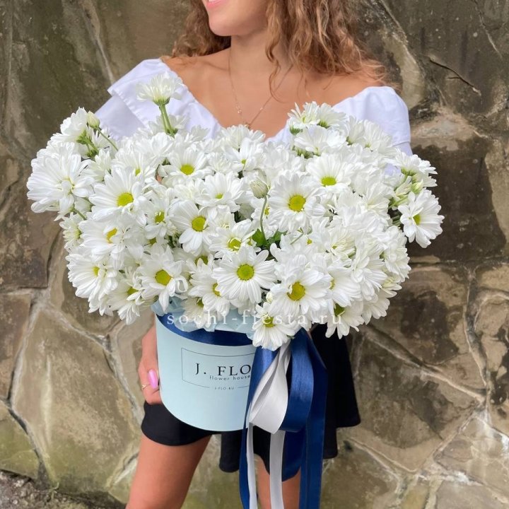 Коробка с хризантемами №2 в Ульяновске