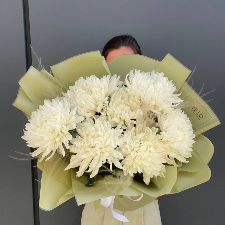 Букет одноголовых хризантем  в Ульяновске