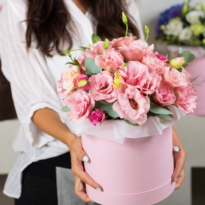 Эустома в шляпной коробке в Ульяновске