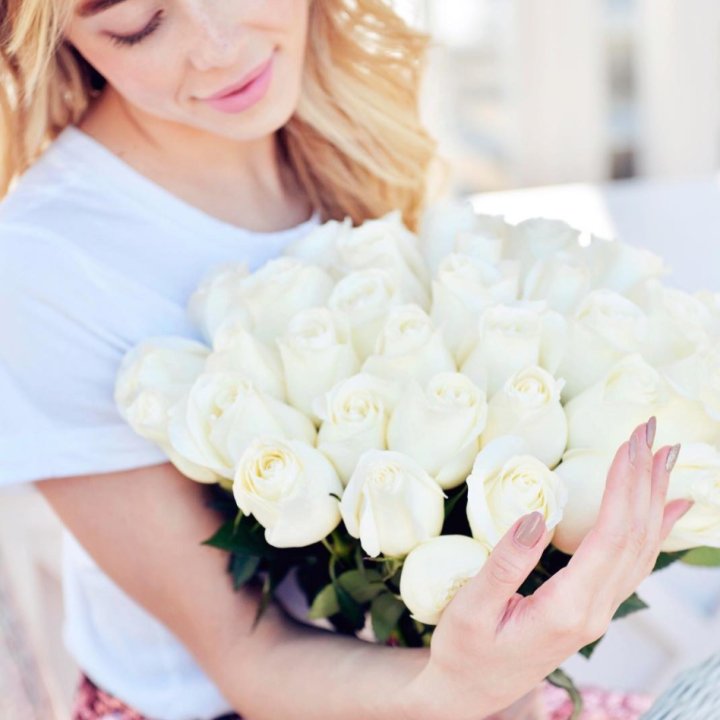 Букет высоких роз "Облака" в Ульяновске