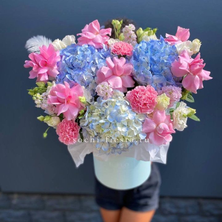 Коробка с цветами "Лемия" в Ульяновске