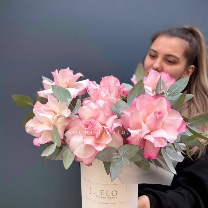 7 Французских роз в боксе в Ульяновске