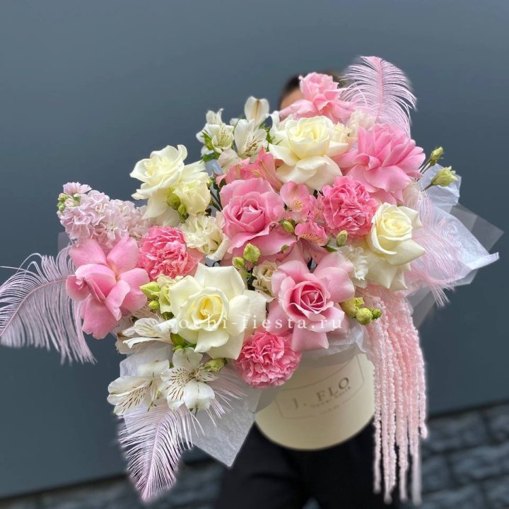 Дизайнерский бокс "Ловели" в Ульяновске