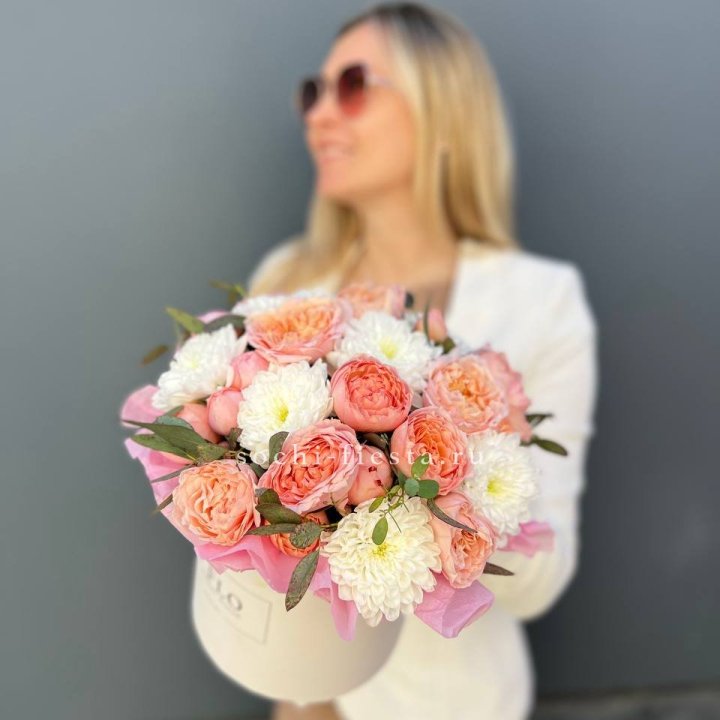 Нежная коробка с цветами в Ульяновске