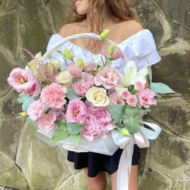 Авторская корзина "Миа" в Ульяновске