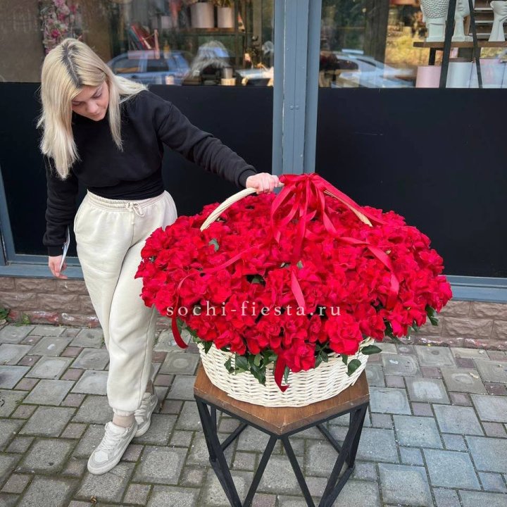 201 французская красная роза в Ульяновске