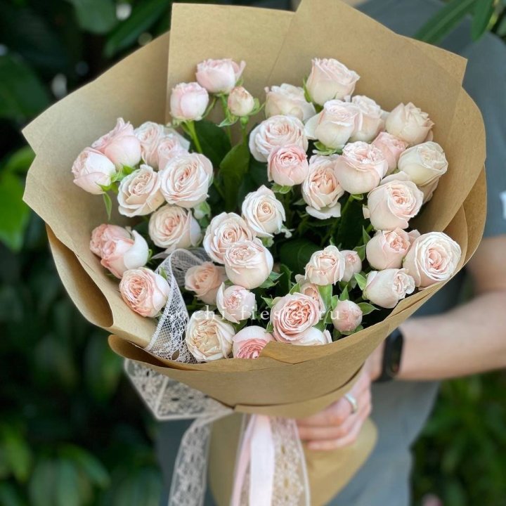 Кустовые розы букет №1 в Ульяновске