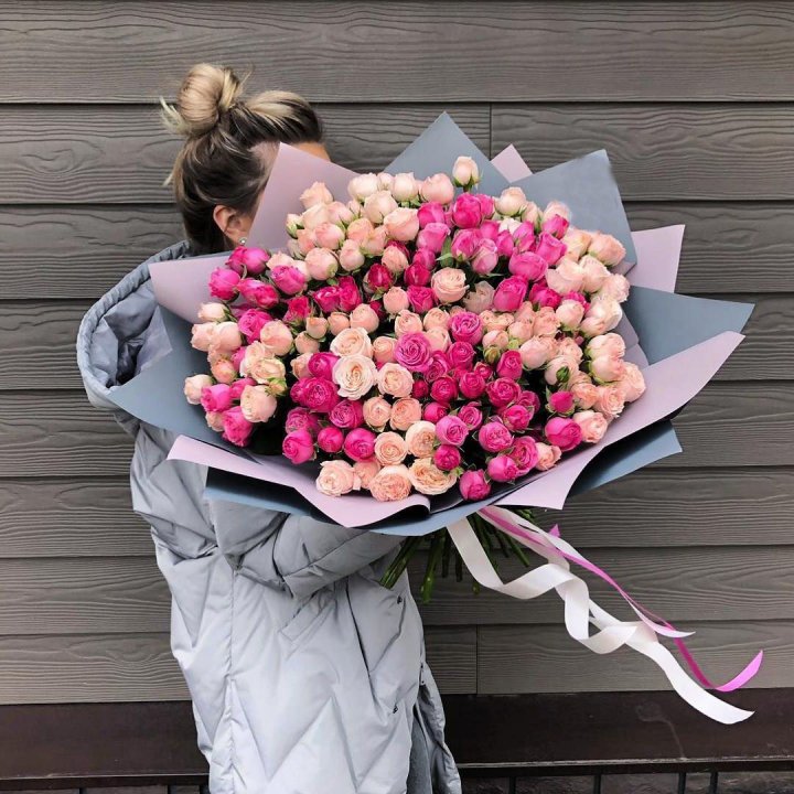 55 роз микс кустовых в Ульяновске