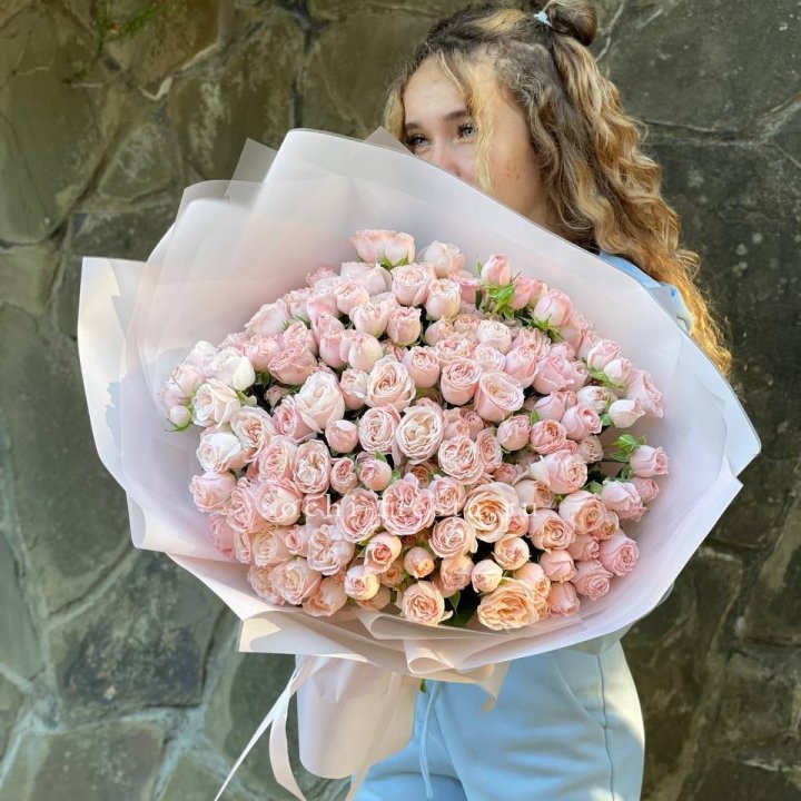 45 роза бомбастик Крем в Ульяновске