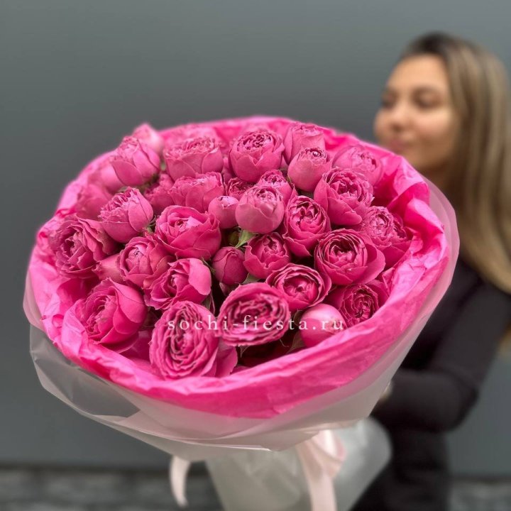 Букет из пионовидных роз  в Ульяновске