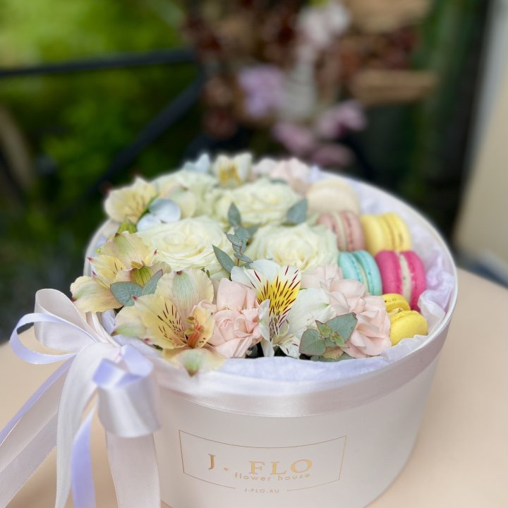 Цветочный бокс "Ника" в Ульяновске