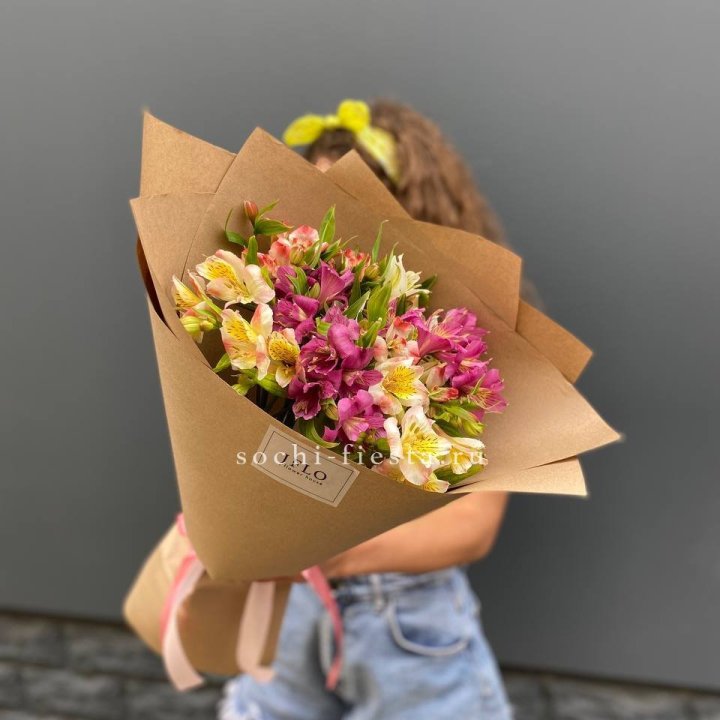 Альстромерии в крафте в Ульяновске