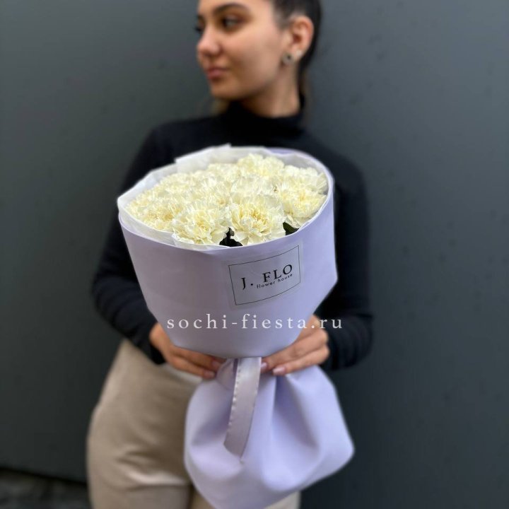 Букет белых диантусов в Ульяновске