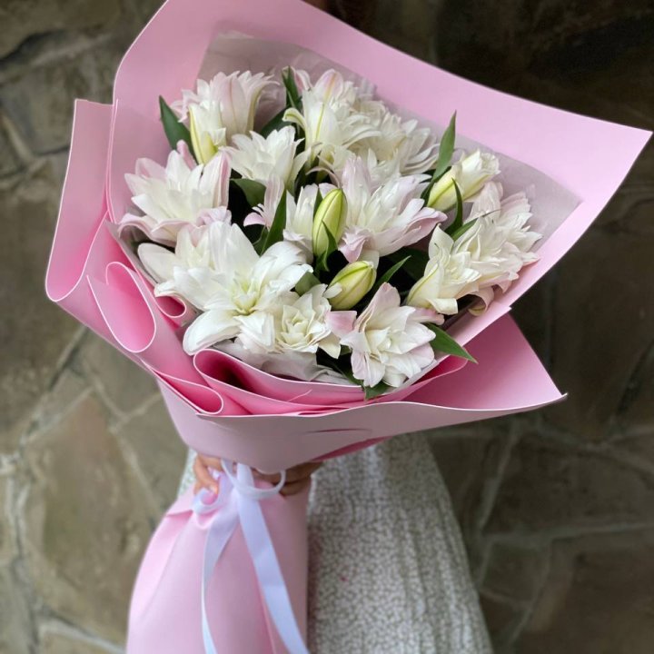 Букет пионовидных лилий №1 в Ульяновске