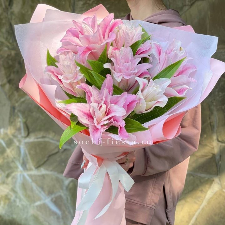 Букет пионовидных лилий №2 в Ульяновске