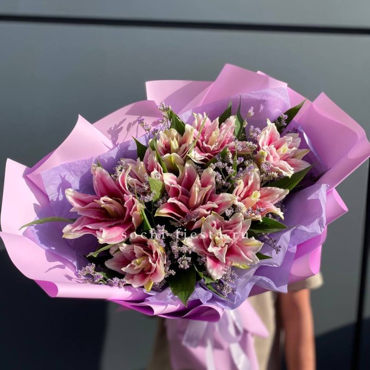 Букет пионовидных лилий №4 в Ульяновске