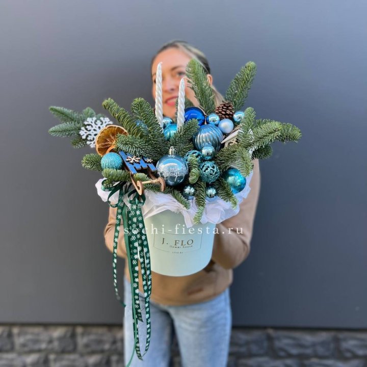 Композиция "Мери крисмас блю" в Ульяновске