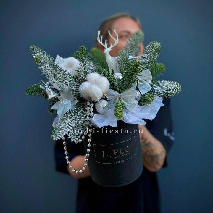 Композиция "Мери крисмас" в Ульяновске