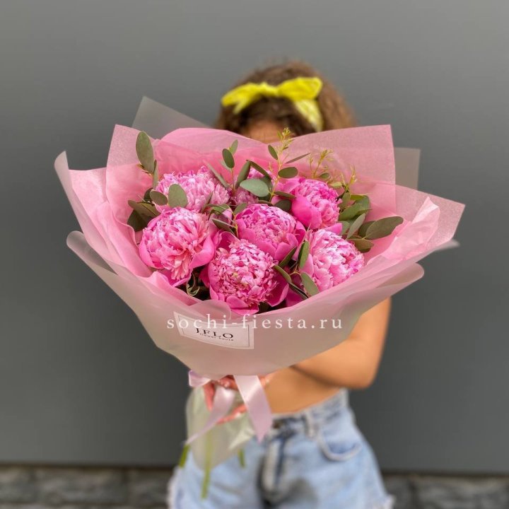 7 ярких пионов в оформлении в Ульяновске