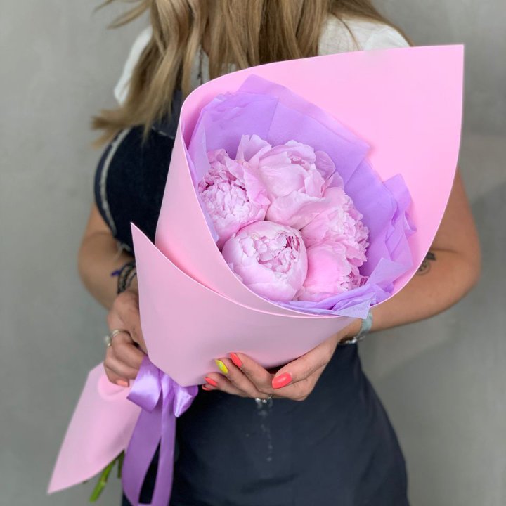 Букет пионов "Файв" в Ульяновске