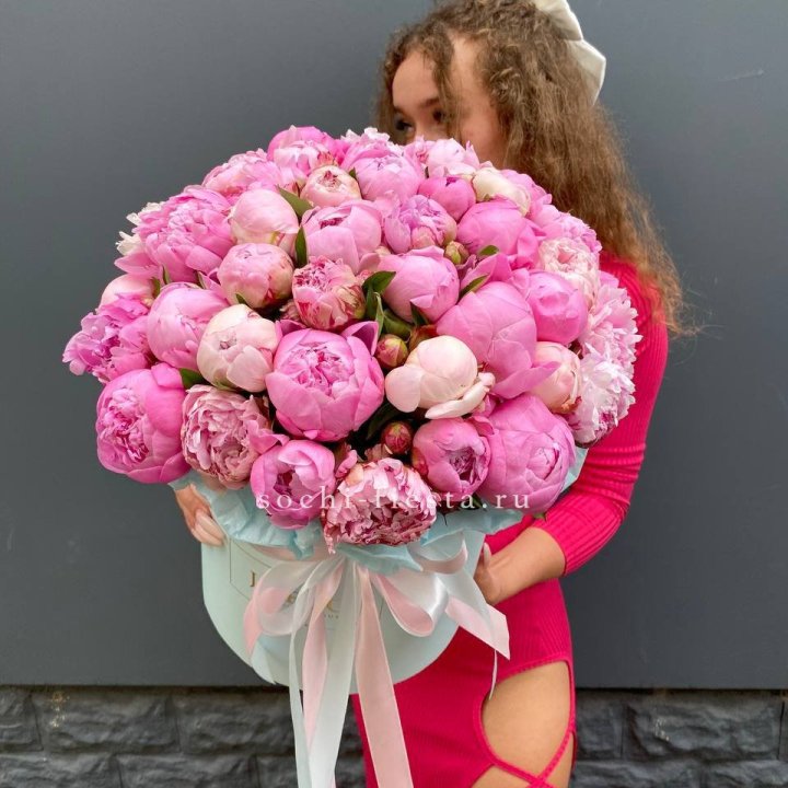 51 пион в цилиндре в Ульяновске