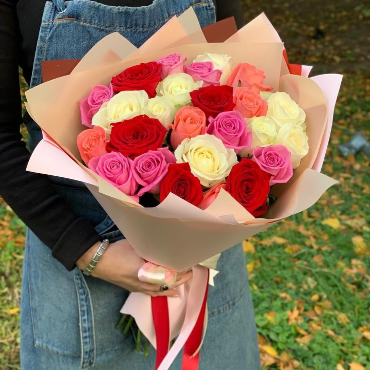 25 роз "Карусель" в Ульяновске