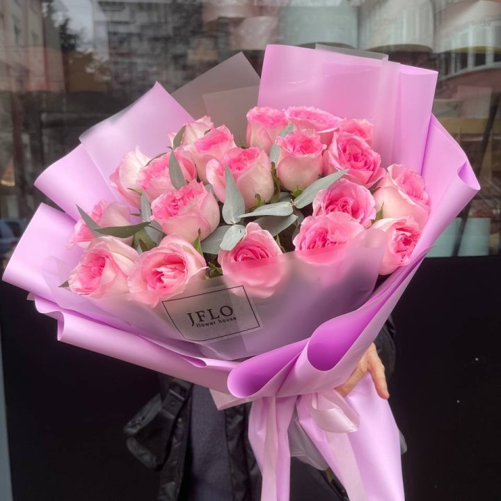  19 розовых роз в Ульяновске