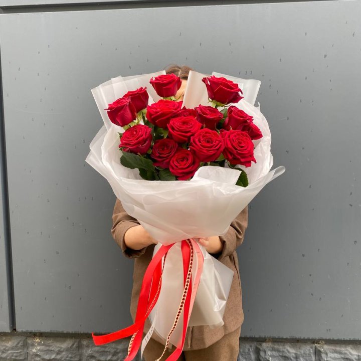 15 высоких роз  в Ульяновске