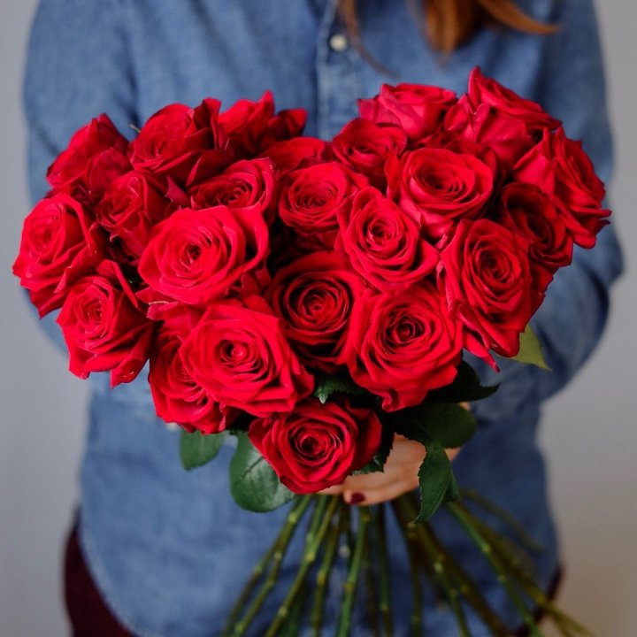 25 красных роз в Ульяновске