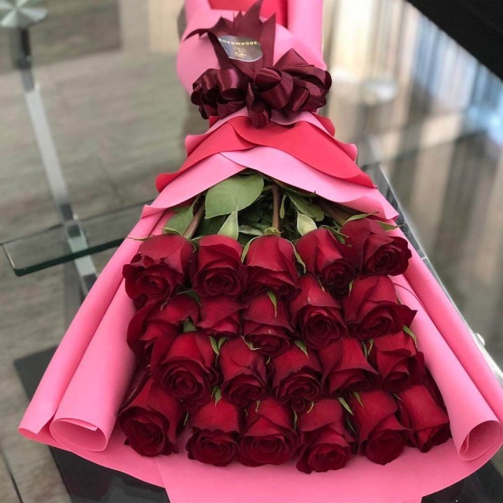 21 красная роза "Элеганс" в Ульяновске