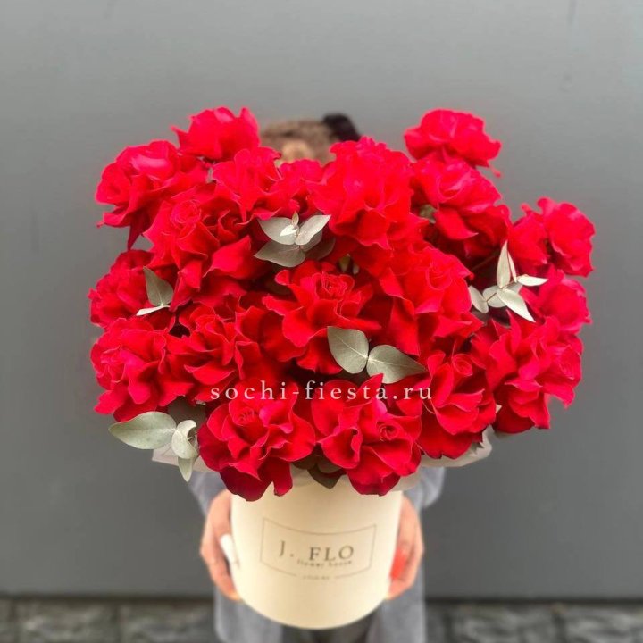 35 Французских роз в боксе в Ульяновске