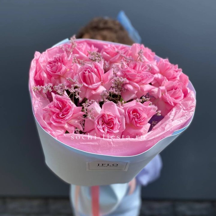 Букет французских розовых роз  в Ульяновске